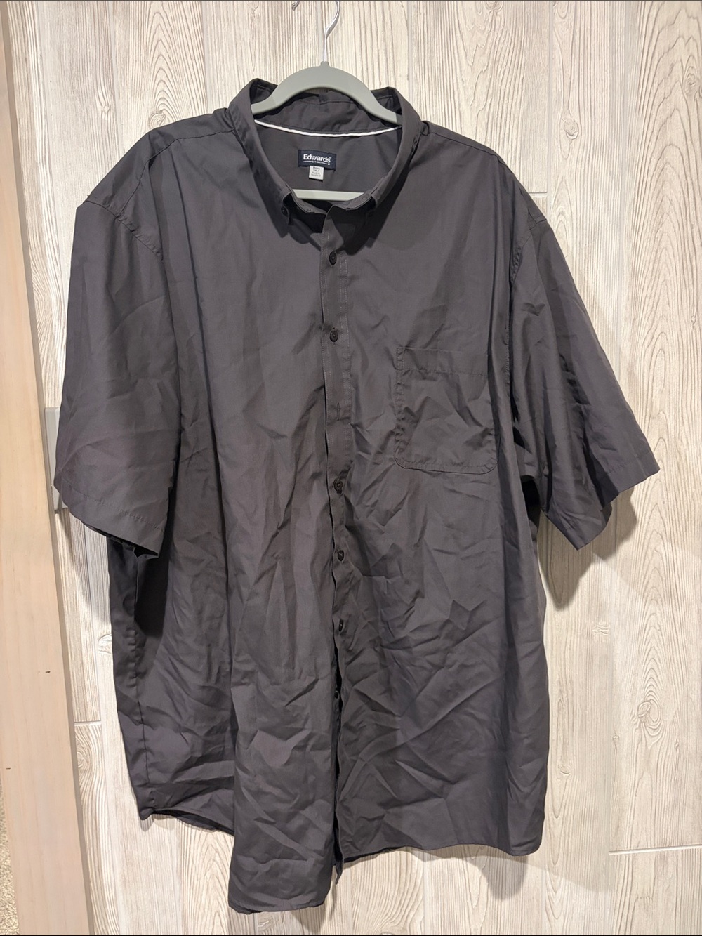 Men's Short-Sleeve Button-Down Shirt — Charcoal